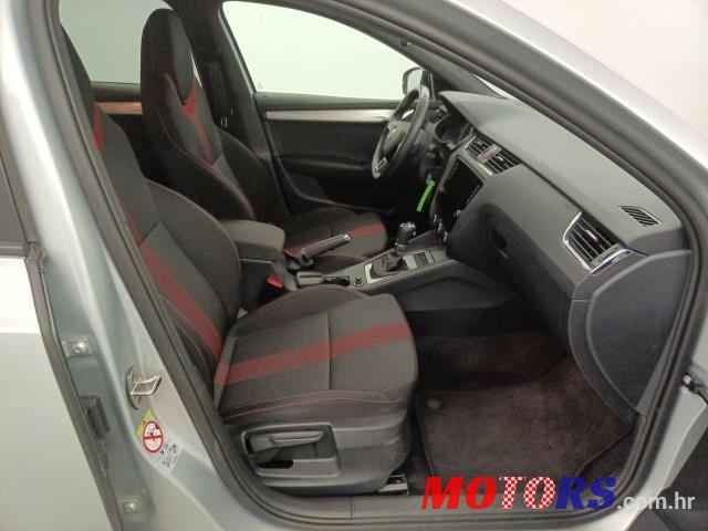 2019' Skoda Octavia Combi photo #3