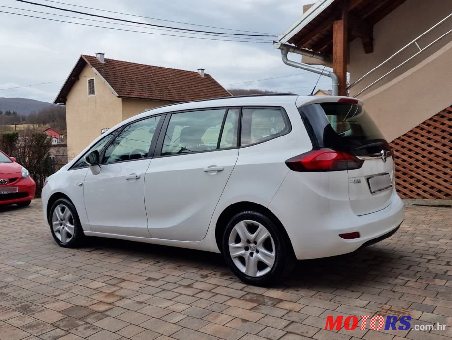 2012' Opel Zafira 2,0 photo #2