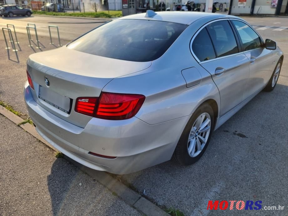 2011' BMW Serija 5 520D photo #3