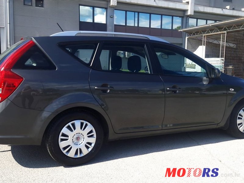 2010' Kia Ceed Sportswagon photo #6