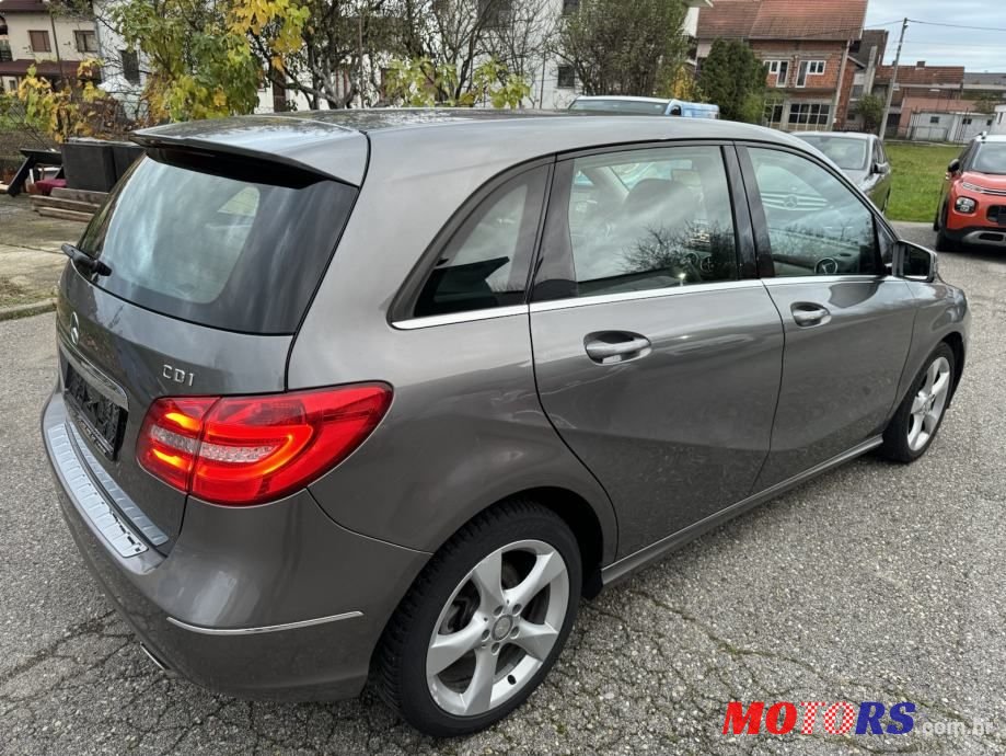 2012' Mercedes-Benz B-Klasa 180 Cdi photo #5