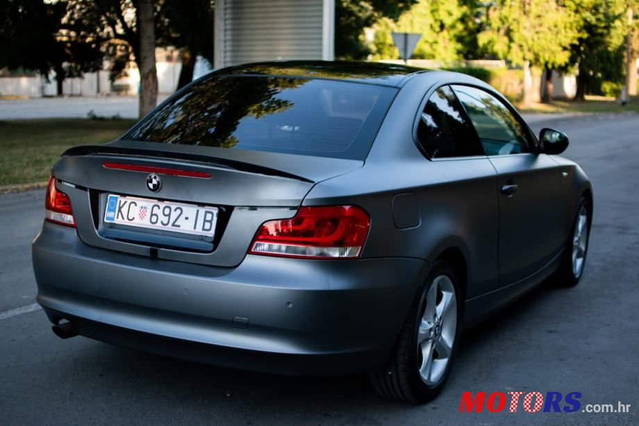 2012' BMW Serija 1 118D photo #5