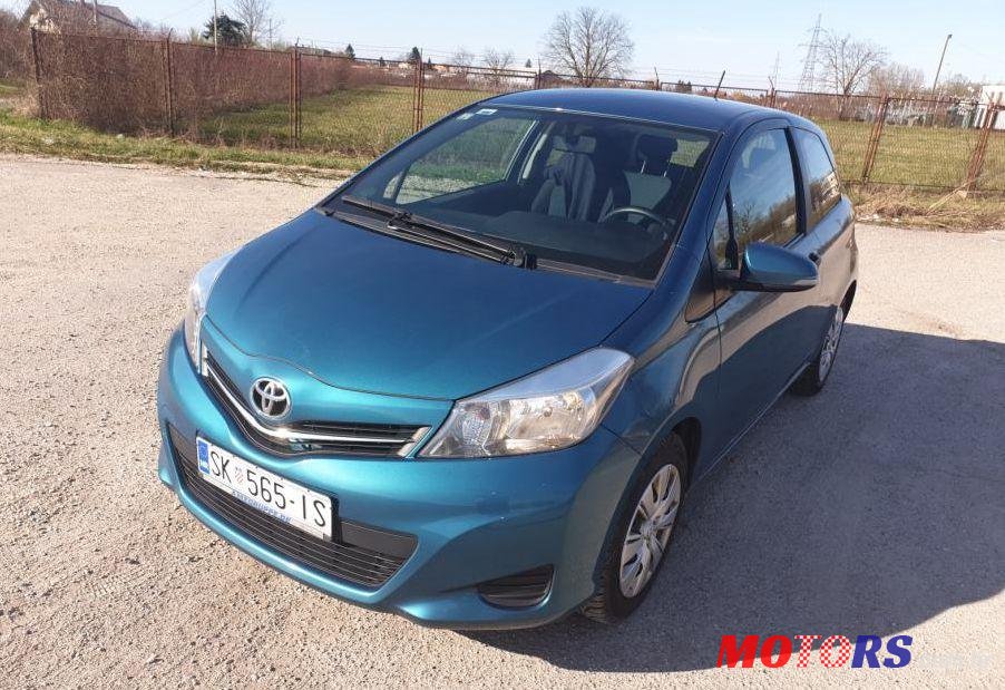 2013' Toyota Yaris 1,0 Vvt-I photo #1
