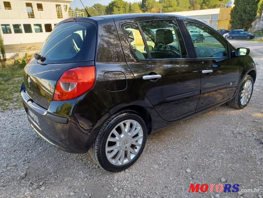 2007' Renault Clio 1,2 16V photo #4