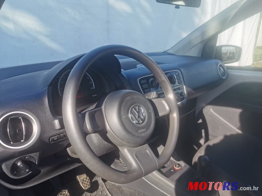 2016' Volkswagen Up! 1,0 photo #6