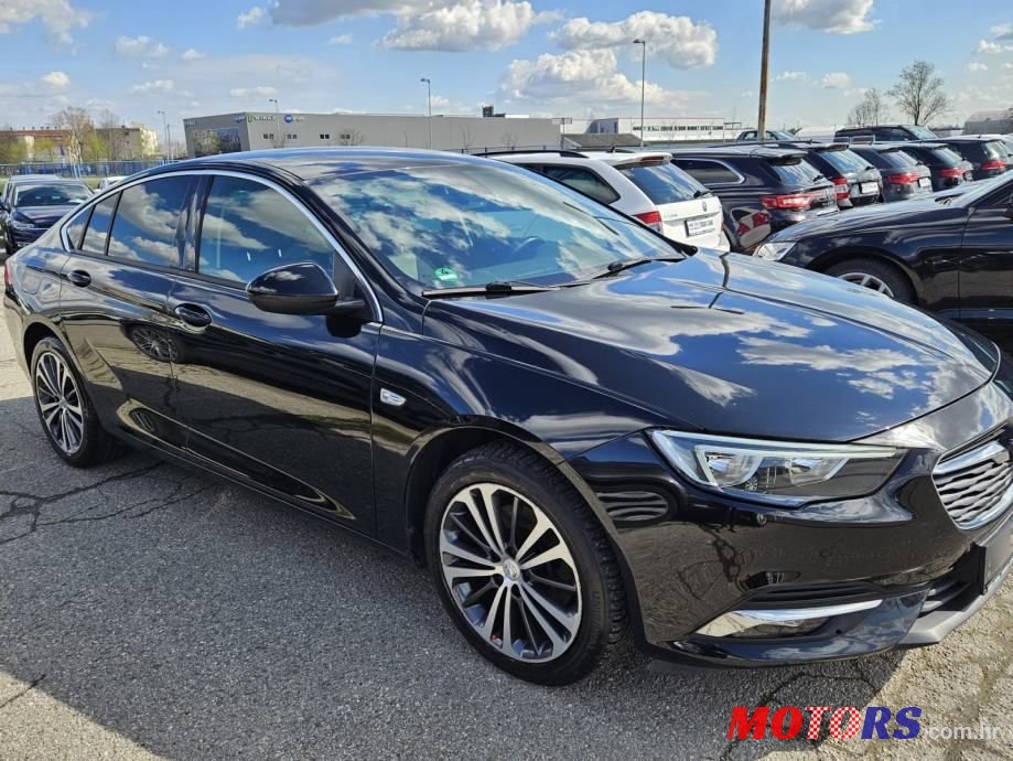 2017' Opel Insignia 1.6 Cdti photo #6