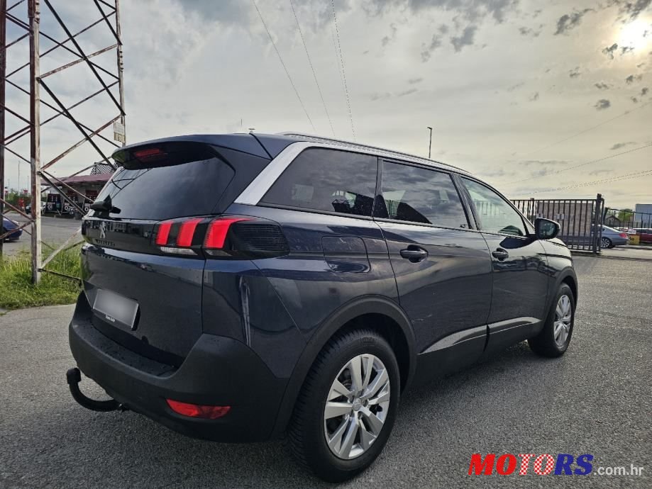 2018' Peugeot 5008 1,2 Puretech photo #6