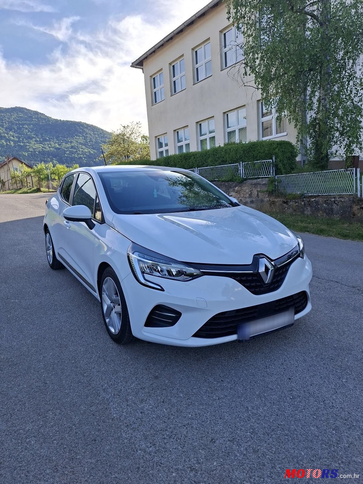 2020' Renault Clio Tce photo #1