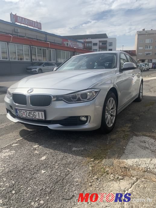 2013' BMW Serija 3 318D photo #1