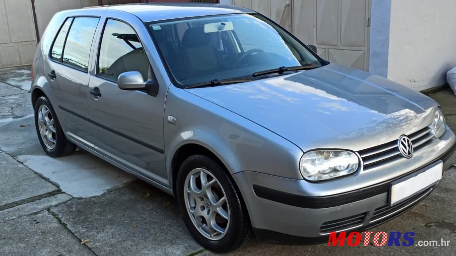 2004' Volkswagen Golf 4 photo #2