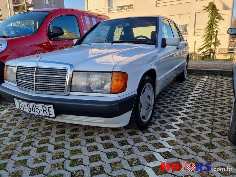 1991' Mercedes-Benz 190 2,0 photo #2