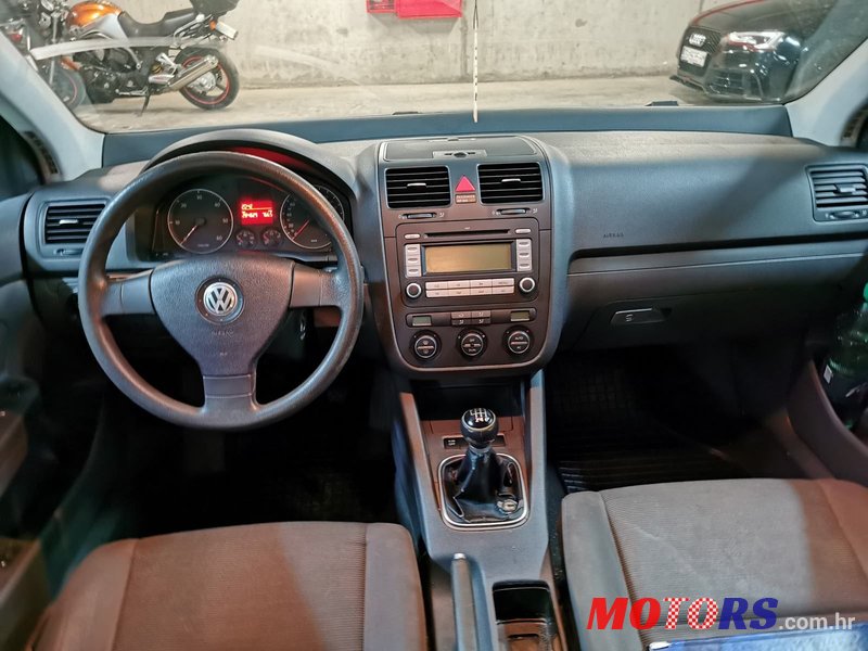 2008' Volkswagen Golf V 1,9 Tdi photo #4