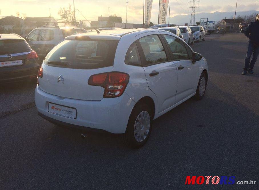 2011' Citroen C3 1,4 Hdi photo #2