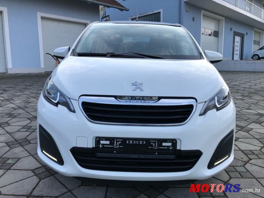 2014' Peugeot 108 1.0 Vti photo #5