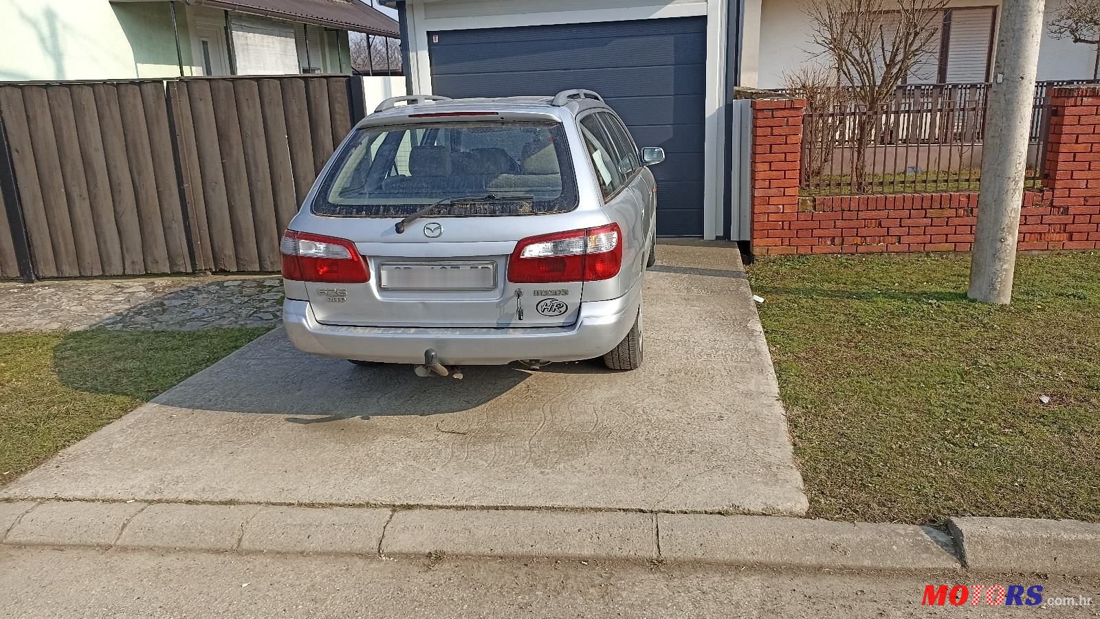 2001' Mazda 626 Wagon photo #3