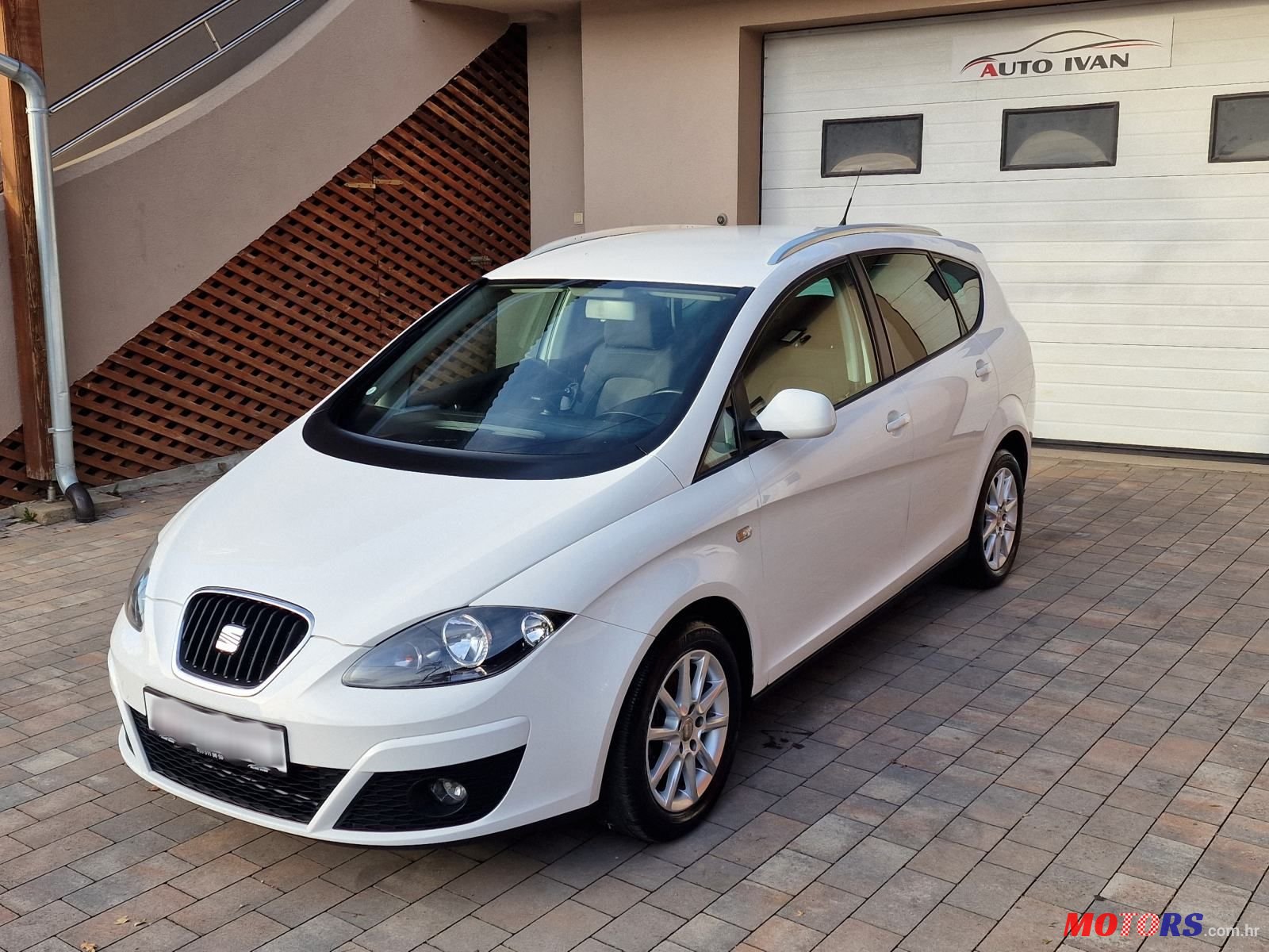 2010' SEAT Altea 1,6 Tdi Sport photo #3