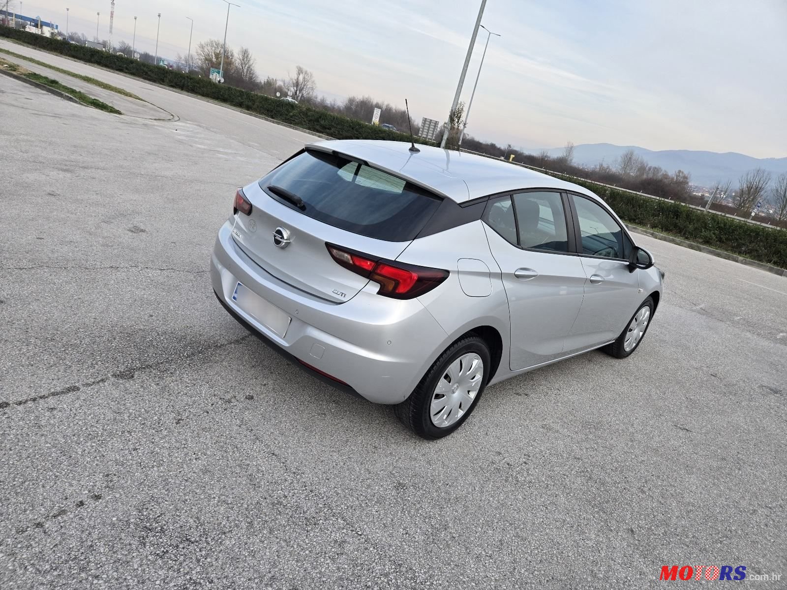2017' Opel Astra 1.6 Cdti photo #5
