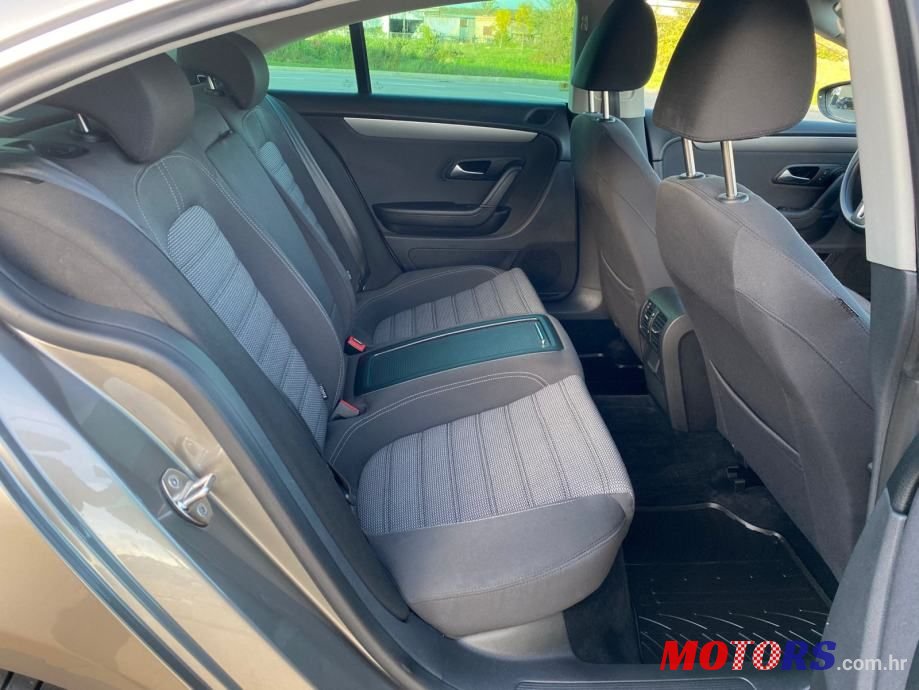 2009' Volkswagen Passat 1,8 Tsi Sport photo #5