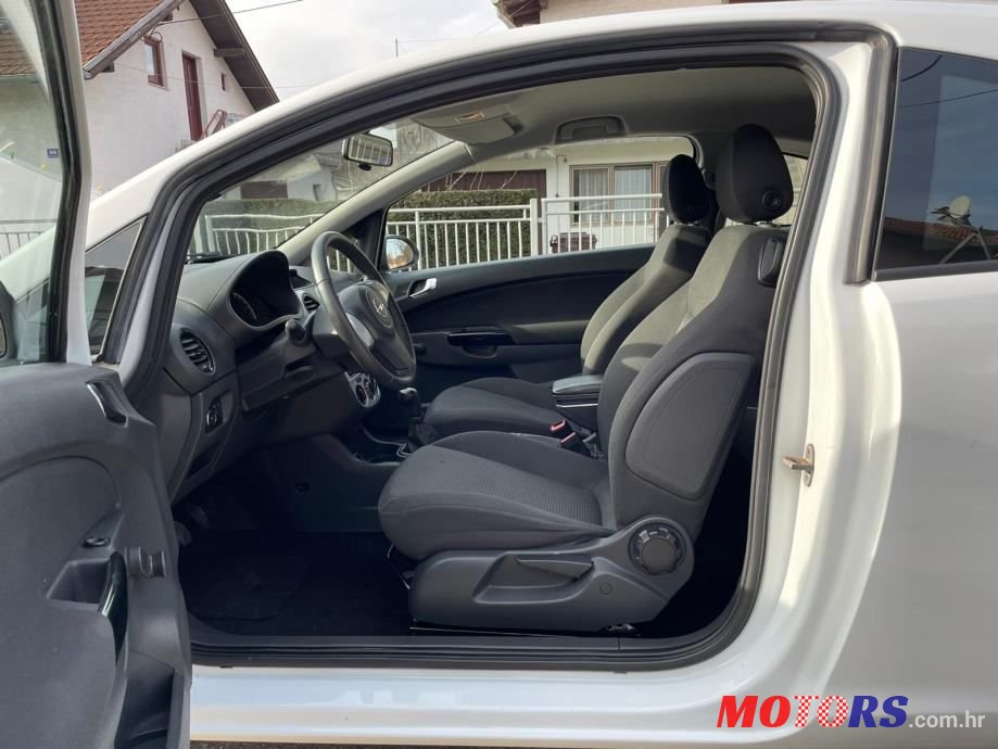 2011' Opel Corsa 1,3 Cdti photo #5