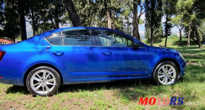 2019' Skoda Octavia 1,5 photo #6