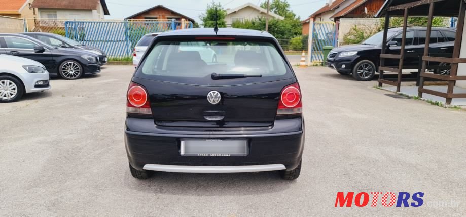 2009' Volkswagen Polo photo #4