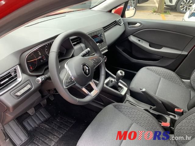 2020' Renault Clio photo #4