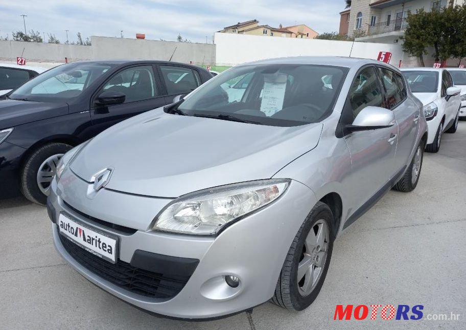 2011' Renault Megane 1,5 Dci Edc photo #1