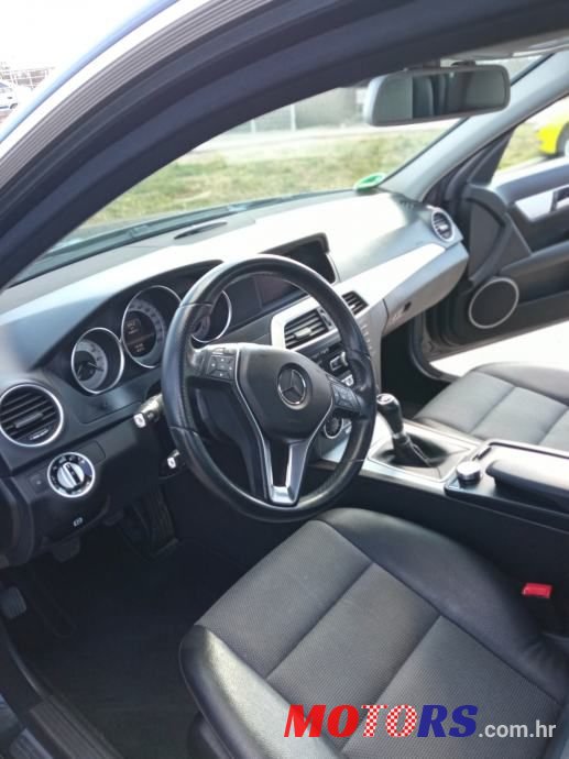 2012' Mercedes-Benz C-Klasa 220 Cdi photo #3