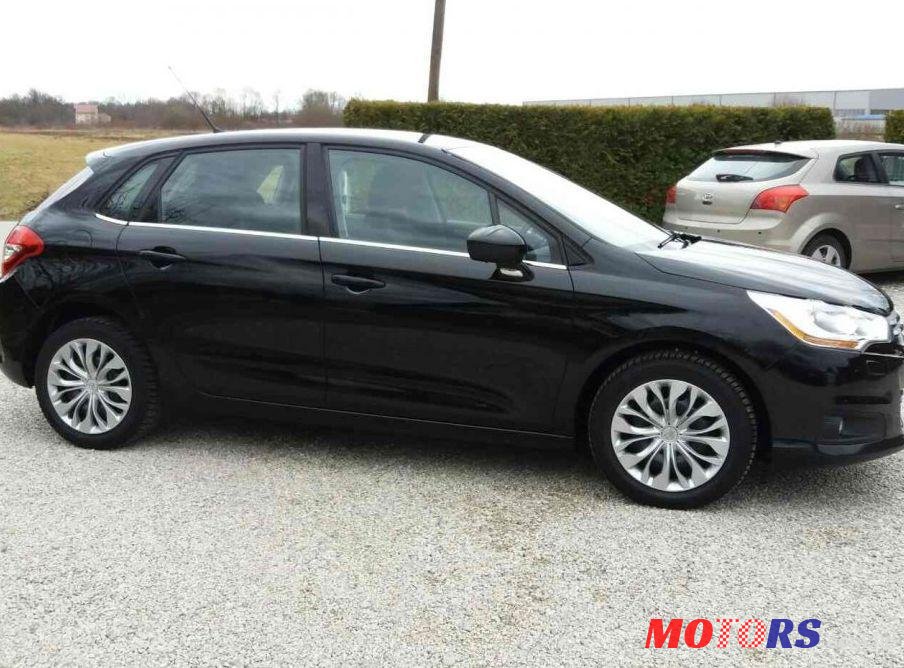 2013' Citroen C4 1,6 E-Hdi photo #1