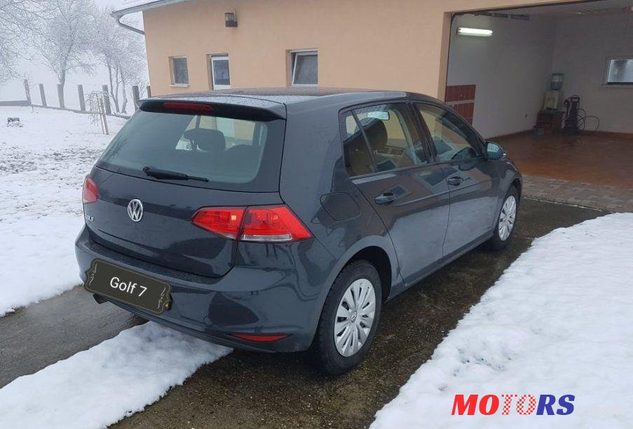 2013' Volkswagen Golf VII photo #1