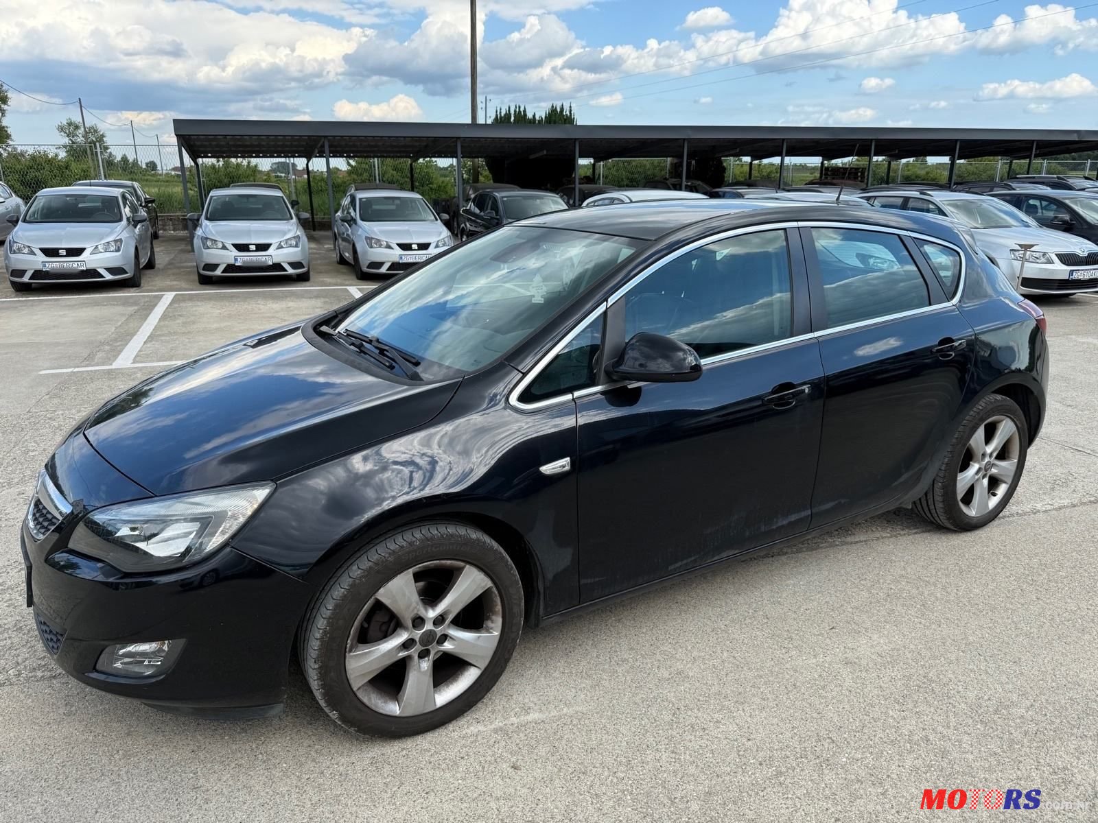 2010' Opel Astra 1,6 photo #1