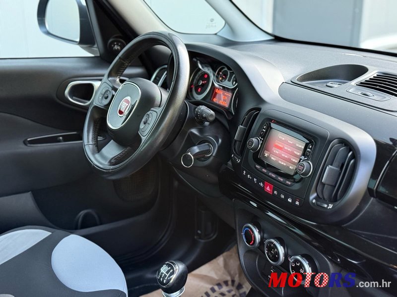 2013' Fiat 500L 1,6 Multijet photo #6