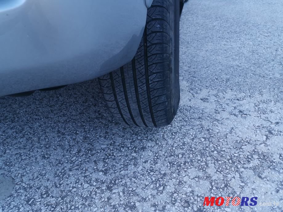 2002' Mitsubishi L200 2.5Tdi photo #5