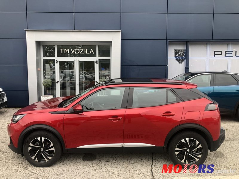 2020' Peugeot 2008 photo #3