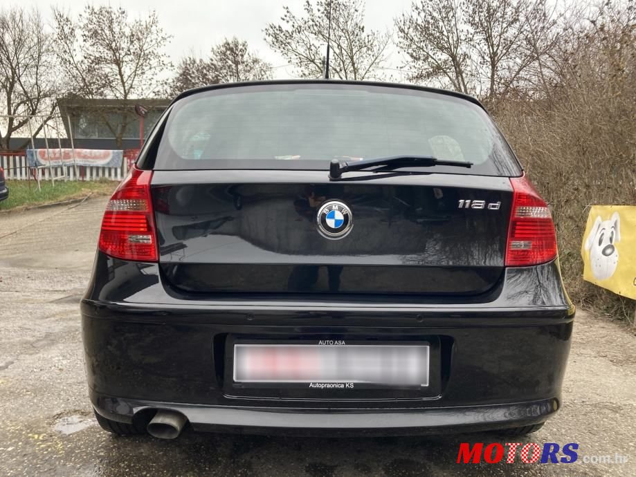 2011' BMW Serija 1 118D photo #4