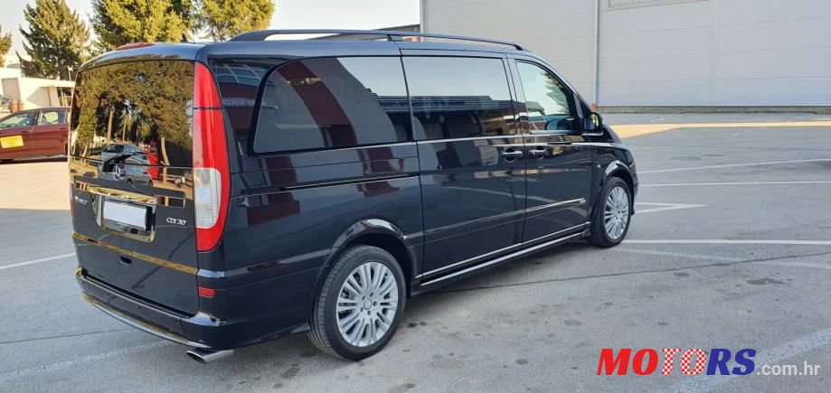 2008' Mercedes-Benz Viano 3,0 Cdi photo #2