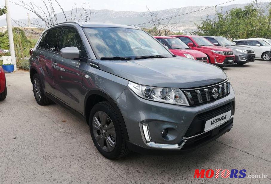 2019' Suzuki Vitara 1,0 photo #1