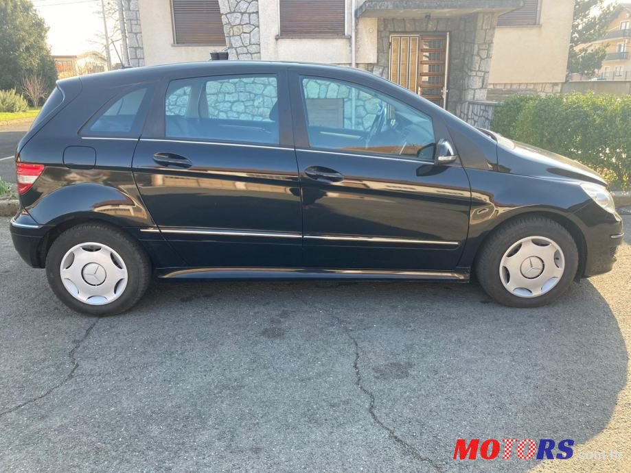 2010' Mercedes-Benz B-Klasa 200 Cdi photo #2