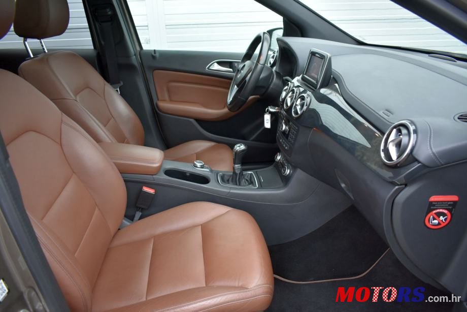 2013' Mercedes-Benz B-Klasa photo #5