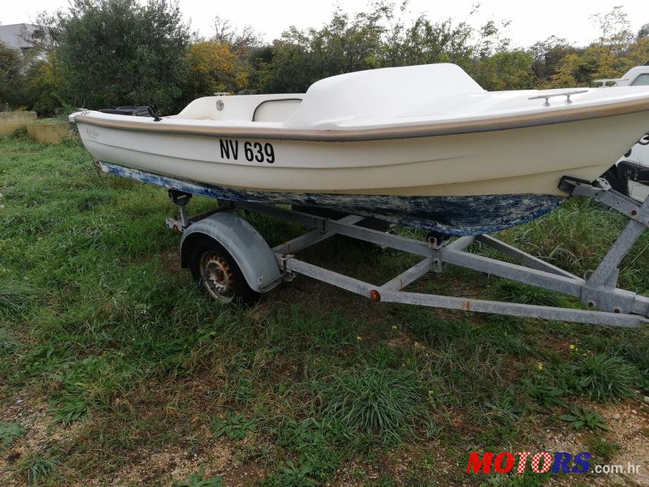 2010' Reful Elan photo #1