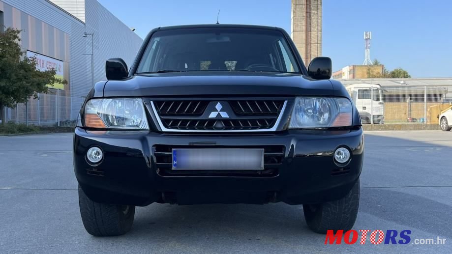 2005' Mitsubishi Pajero 3,2 Did photo #3