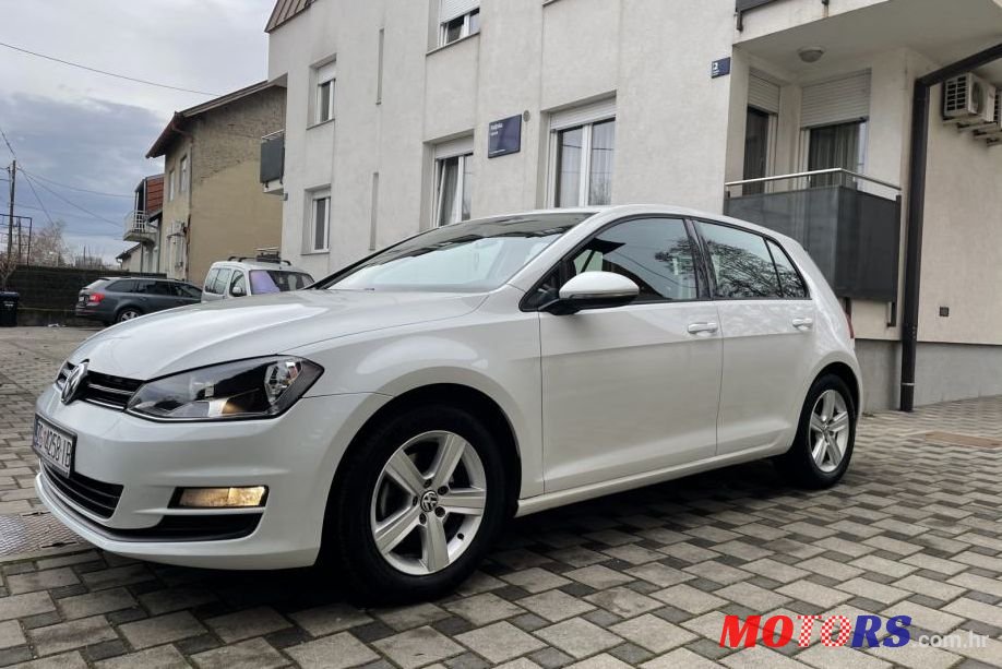 2013' Volkswagen Golf 7 1.6 Tdi photo #1