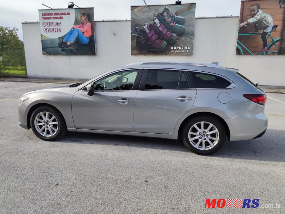 2014' Mazda 6 Sport Combi photo #4