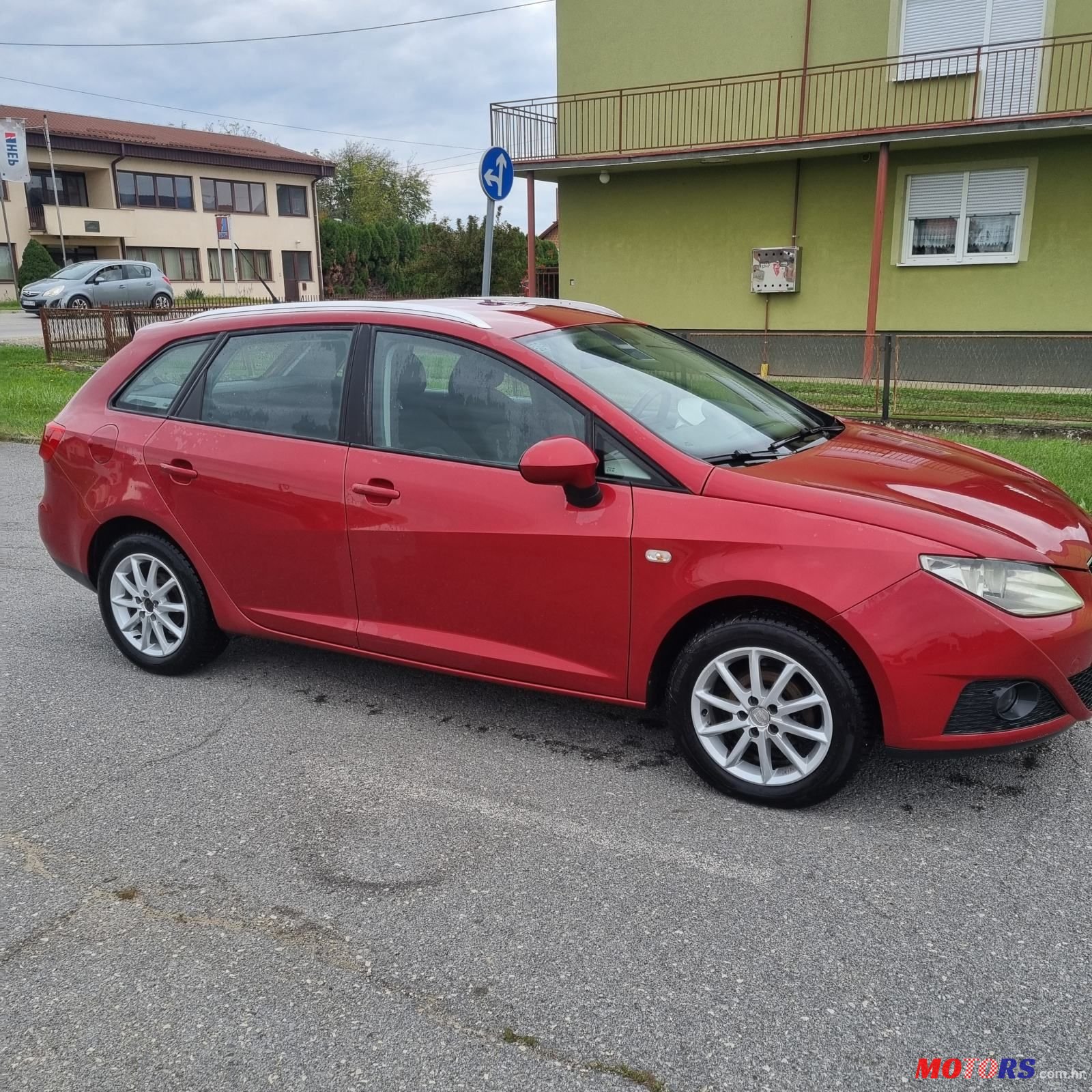 2010' SEAT Ibiza 1,6 Tdi photo #2