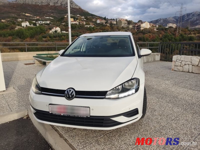 2017' Volkswagen Golf 7 1,6 Tdi Bmt photo #1