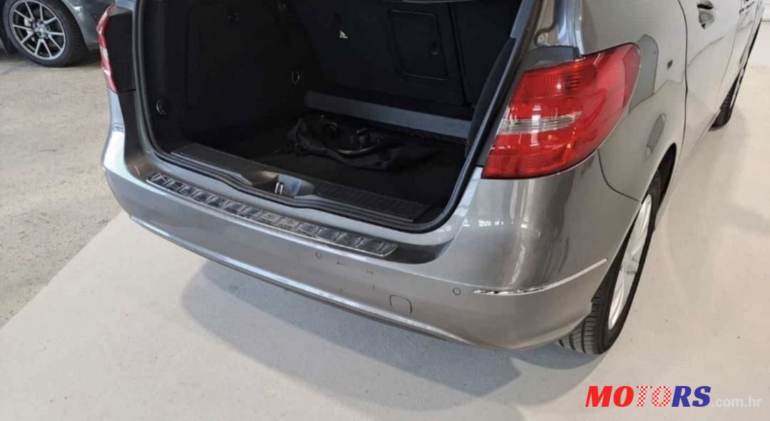 2013' Mercedes-Benz B-Klasa 180 Cdi photo #3