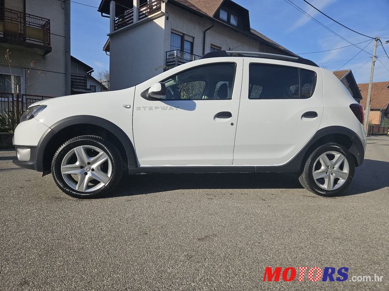 2015' Dacia Sandero 0,9 Tce 90 Prestige photo #2