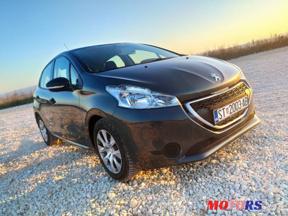 2015' Peugeot 208 1,4 Hdi photo #2