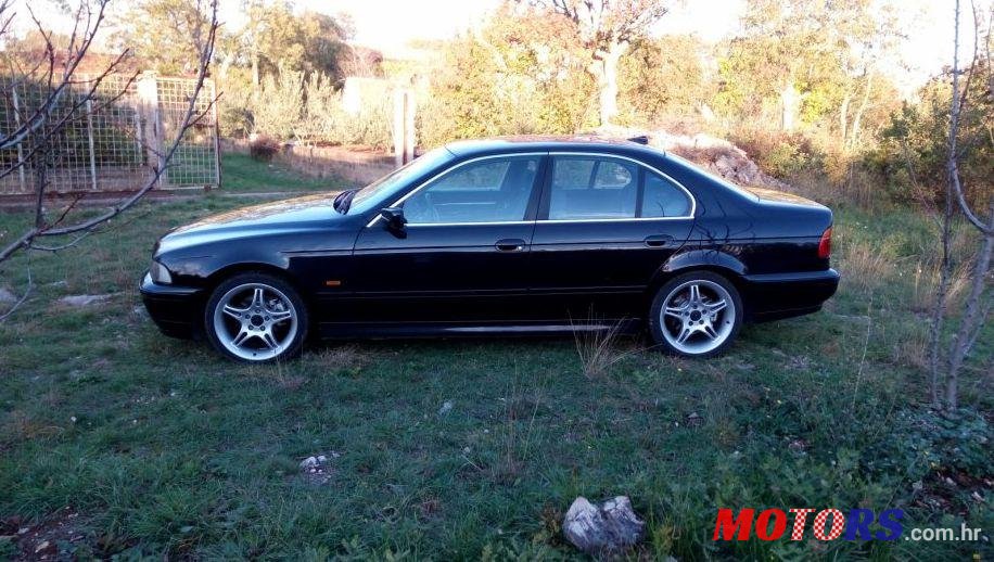 2000' BMW 5 Series 525D photo #2