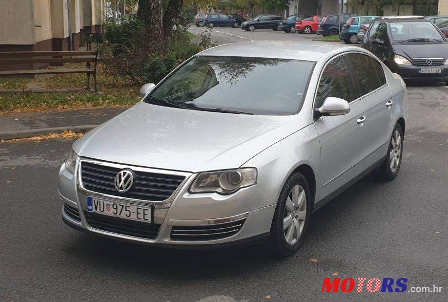 2005' Volkswagen Passat 1,6 Fsi photo #1